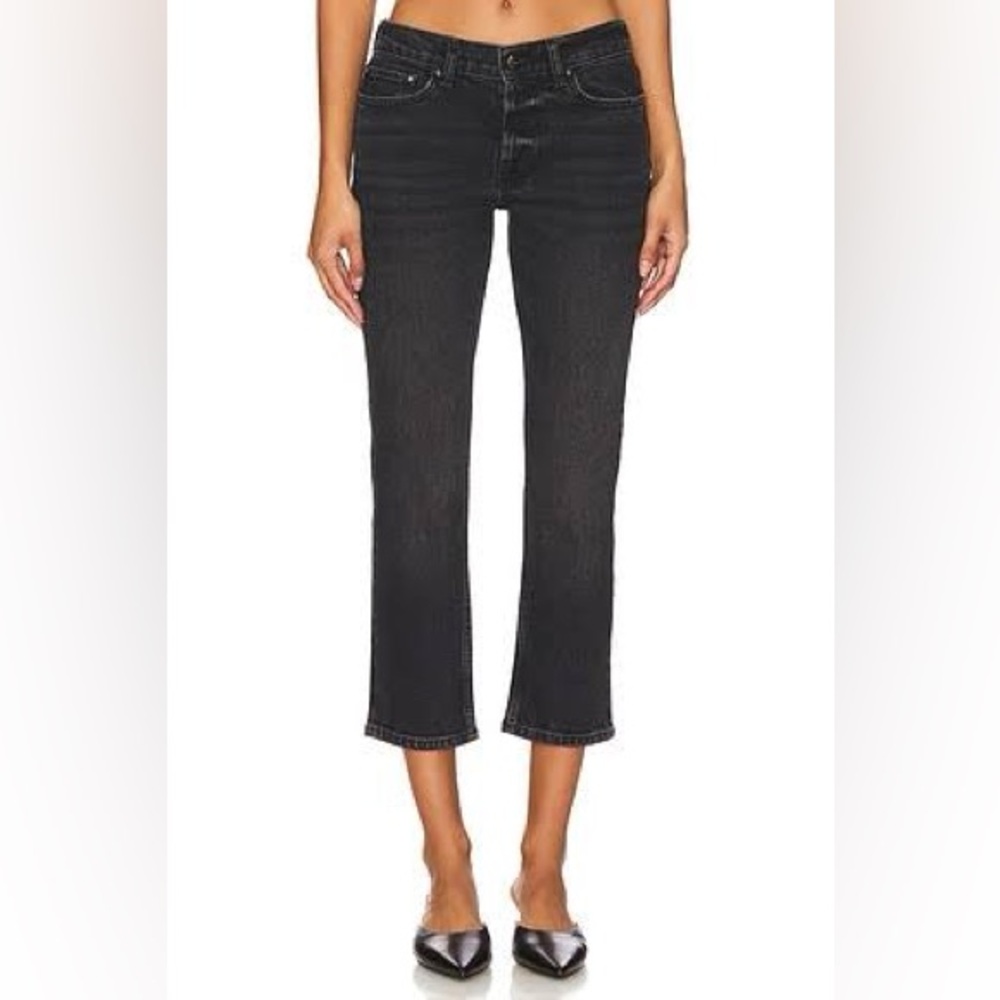 MOTHER The Insider Crop in Not Guilty (black), size 28
Style 1137-180
Cut 707224